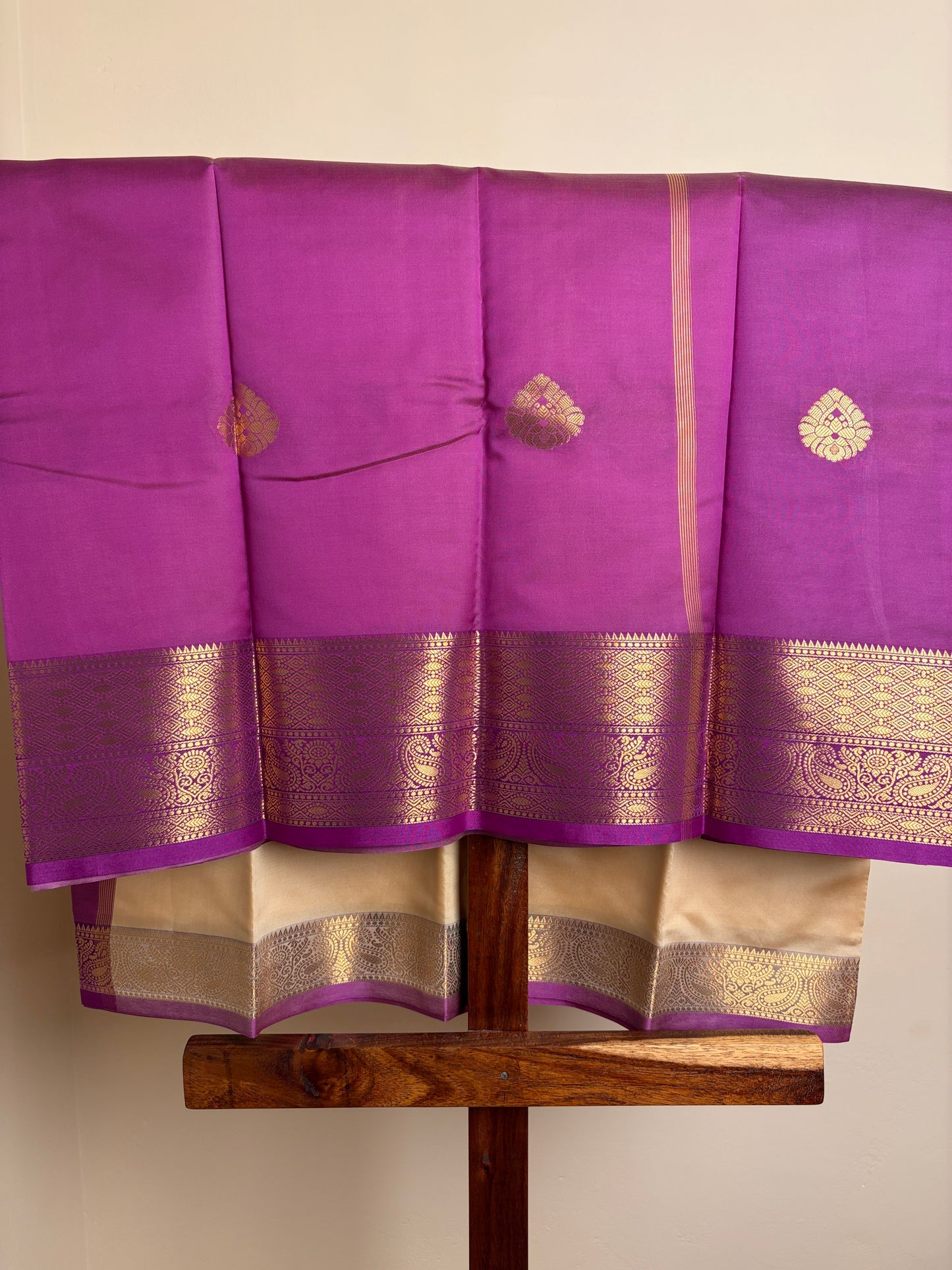 Semi Silk - Cream & Magenta