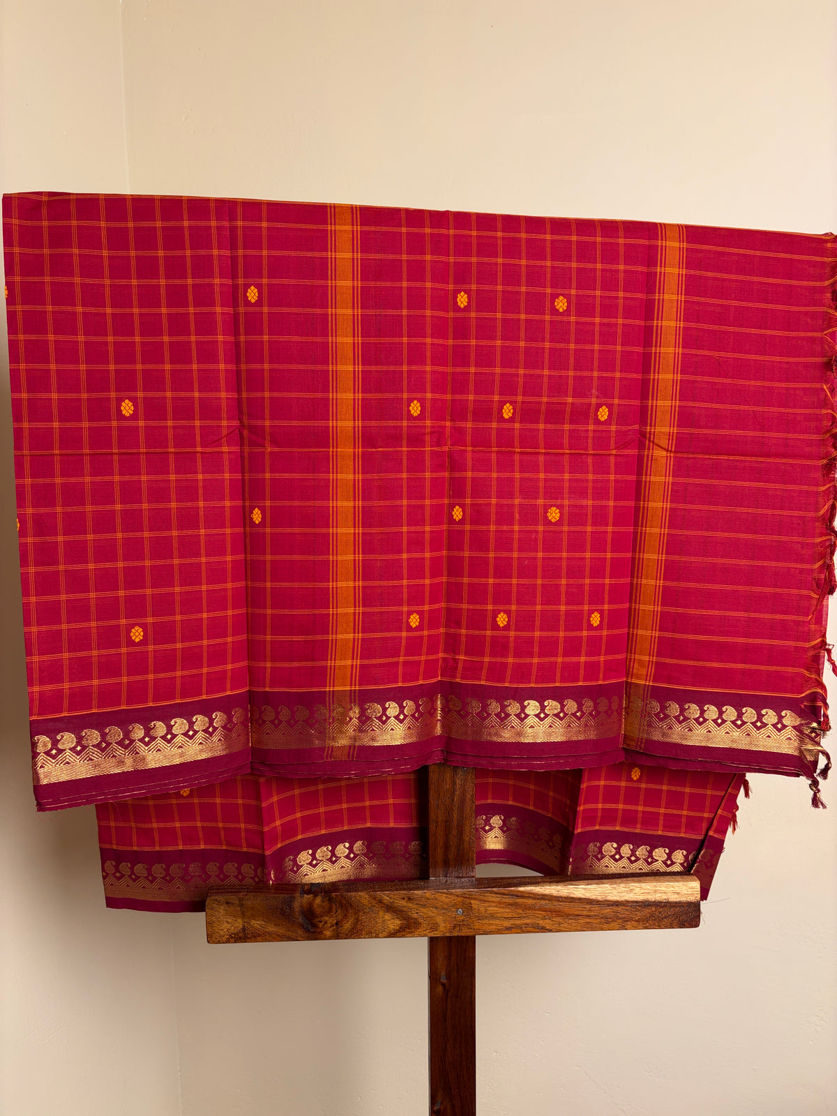 Premium Vintage Kanchi - Deep Red checks