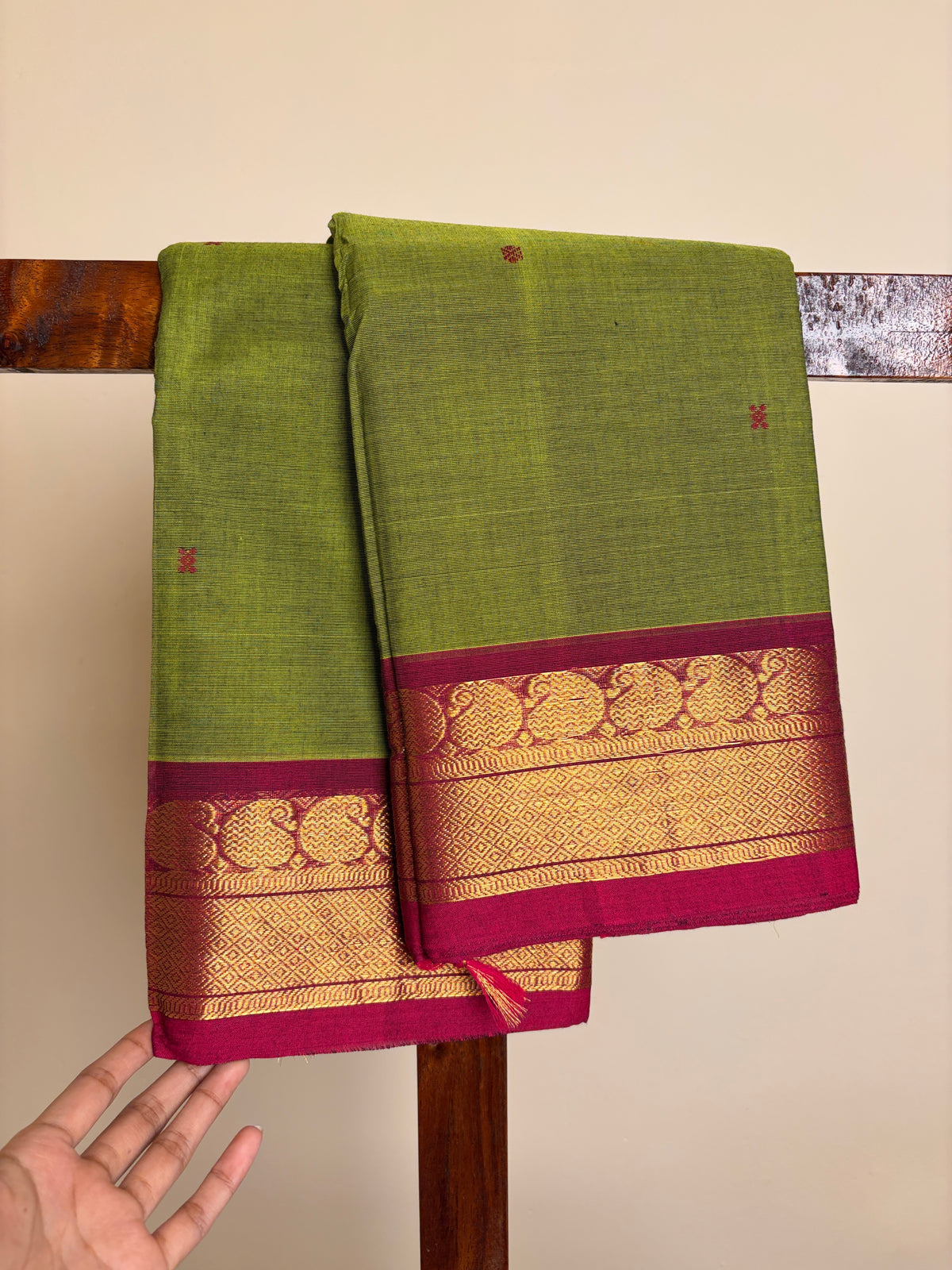 Kanchi - Parrot green and Magenta