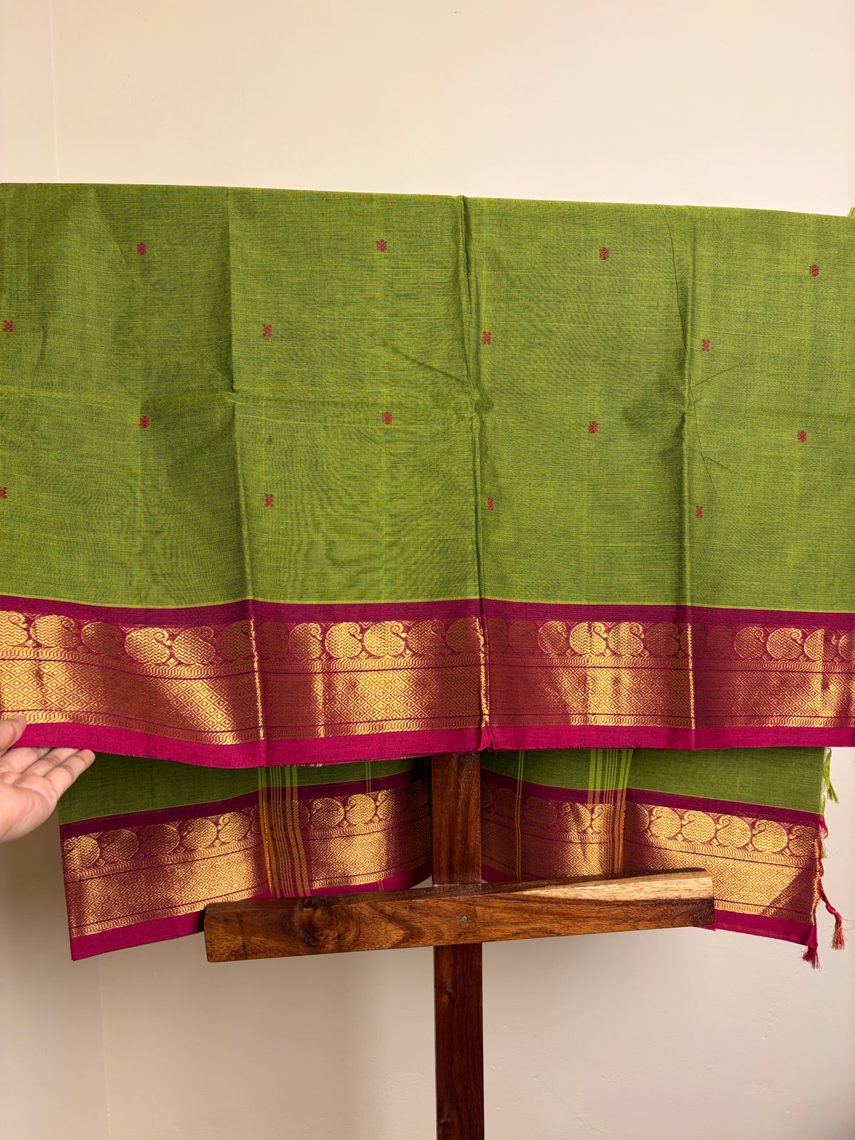 Kanchi - Parrot green and Magenta