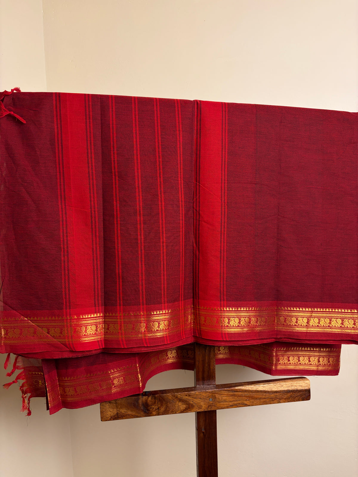Kanchi - Red