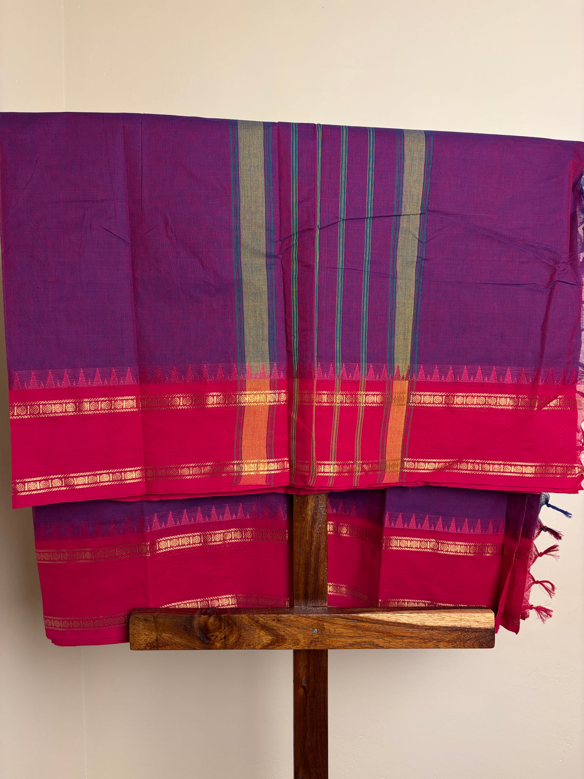 Kanchi - Violet and magenta