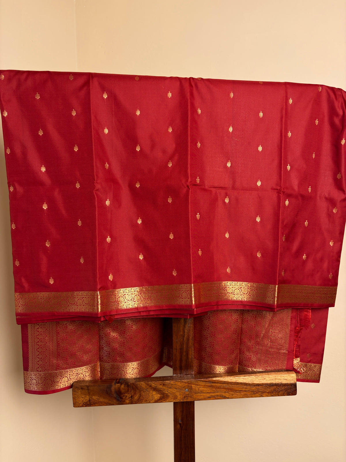 Semi Silk - Muted Red