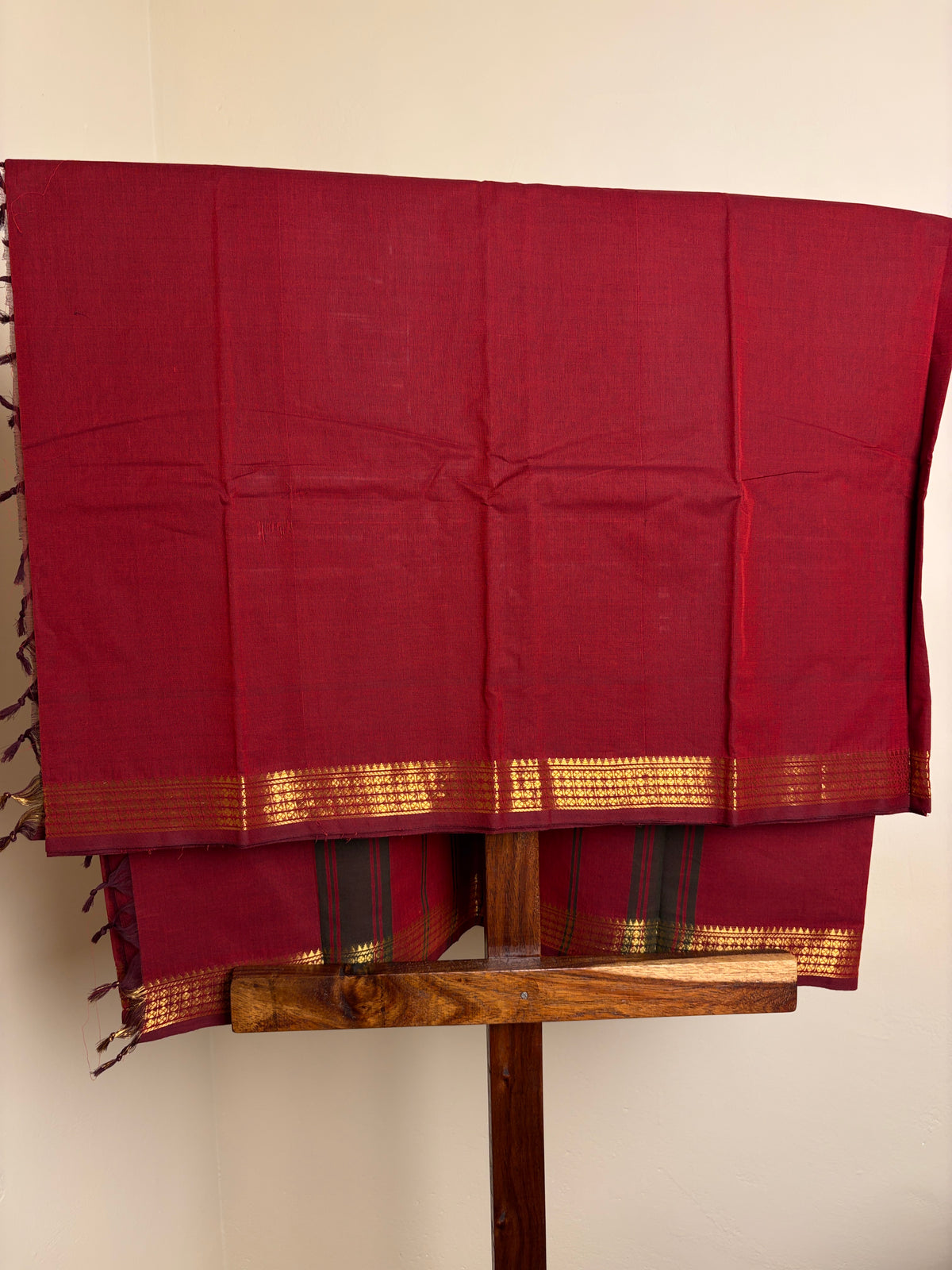 Kanchi - Maroon