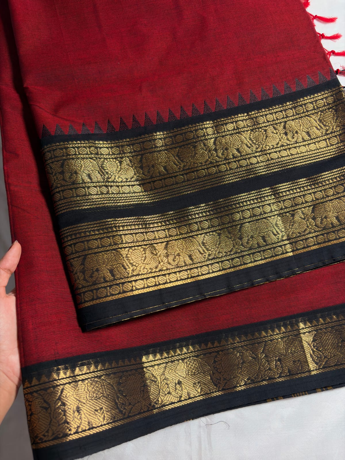 Kanchi - Red & Black