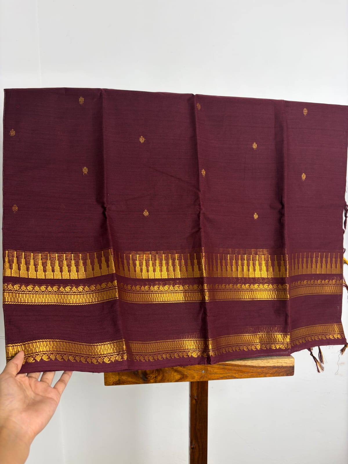 Kanchi - Maroon