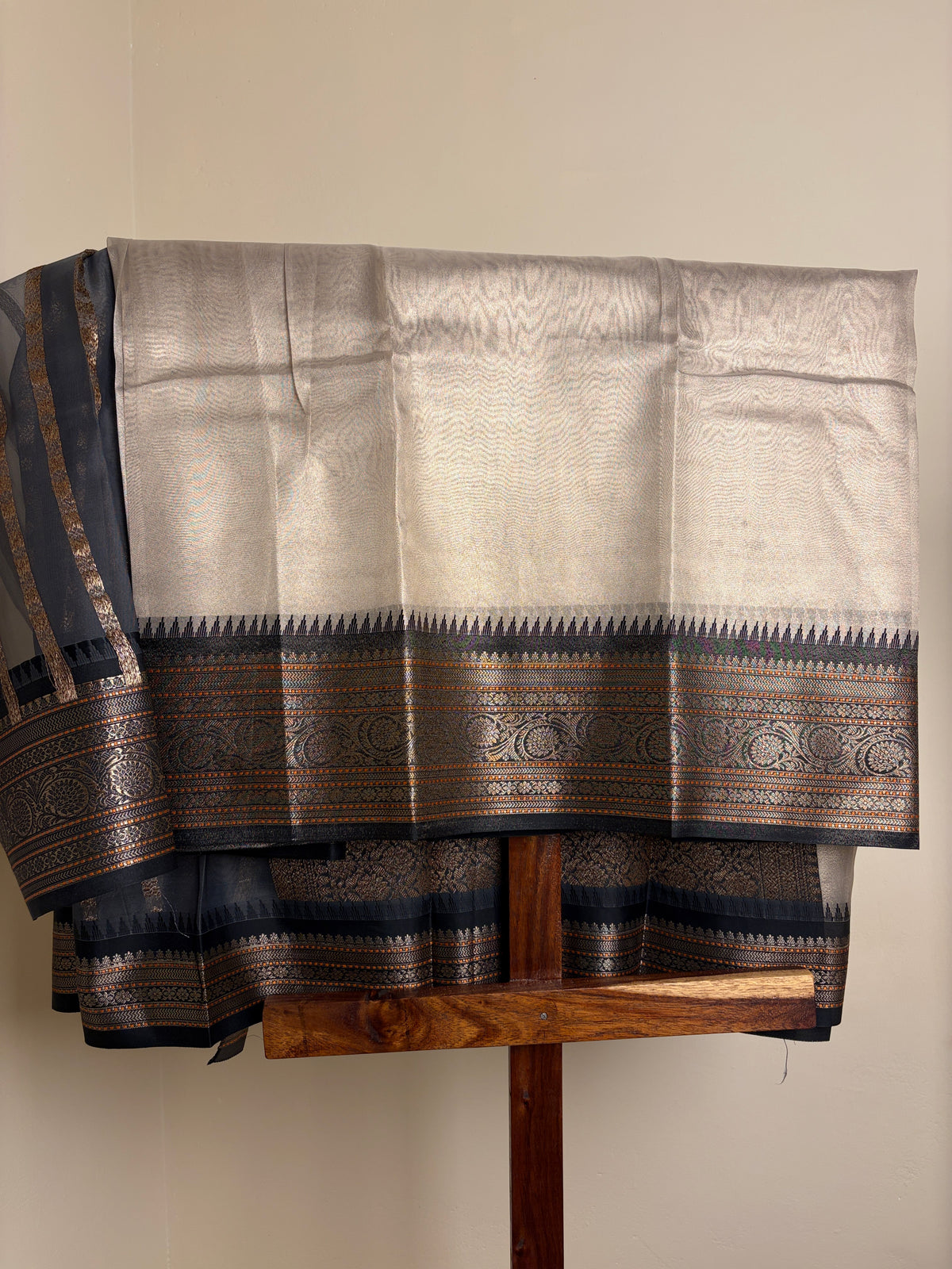 Banarasi Tissue - Beige & Black