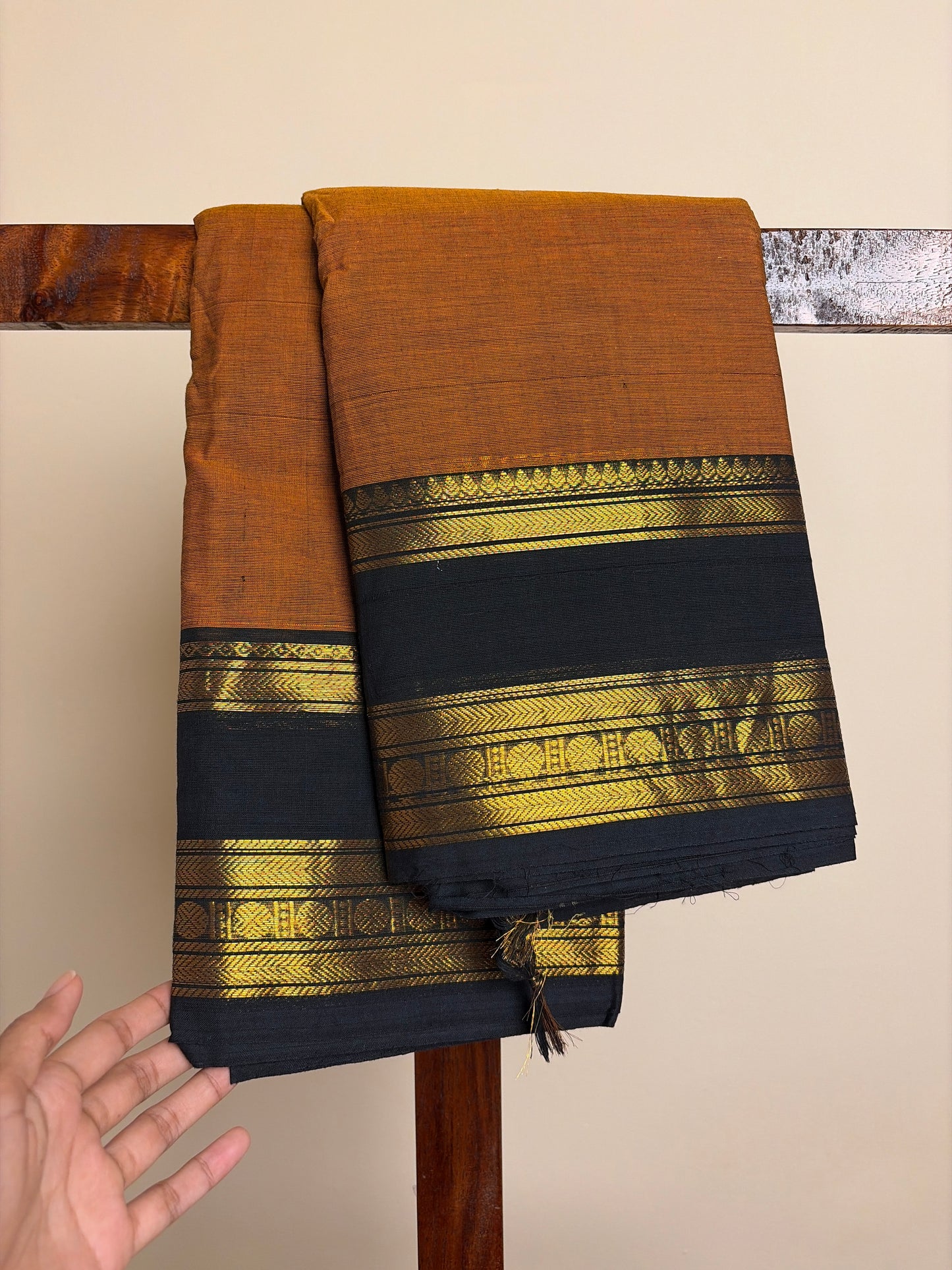 Kanchi - Mustard & Black