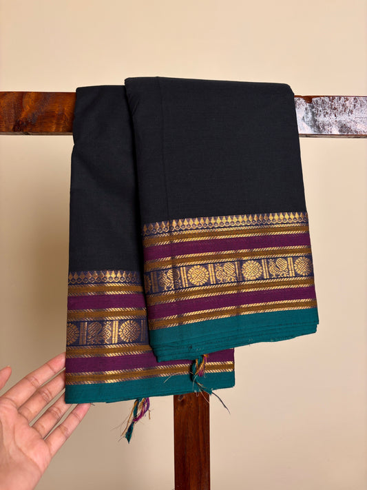 Kanchi - Black